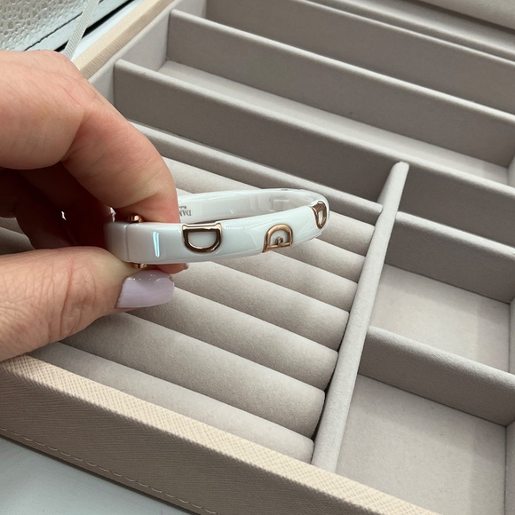 bracelet made of white ceramic and rose gold plating - Picture 3 of 7